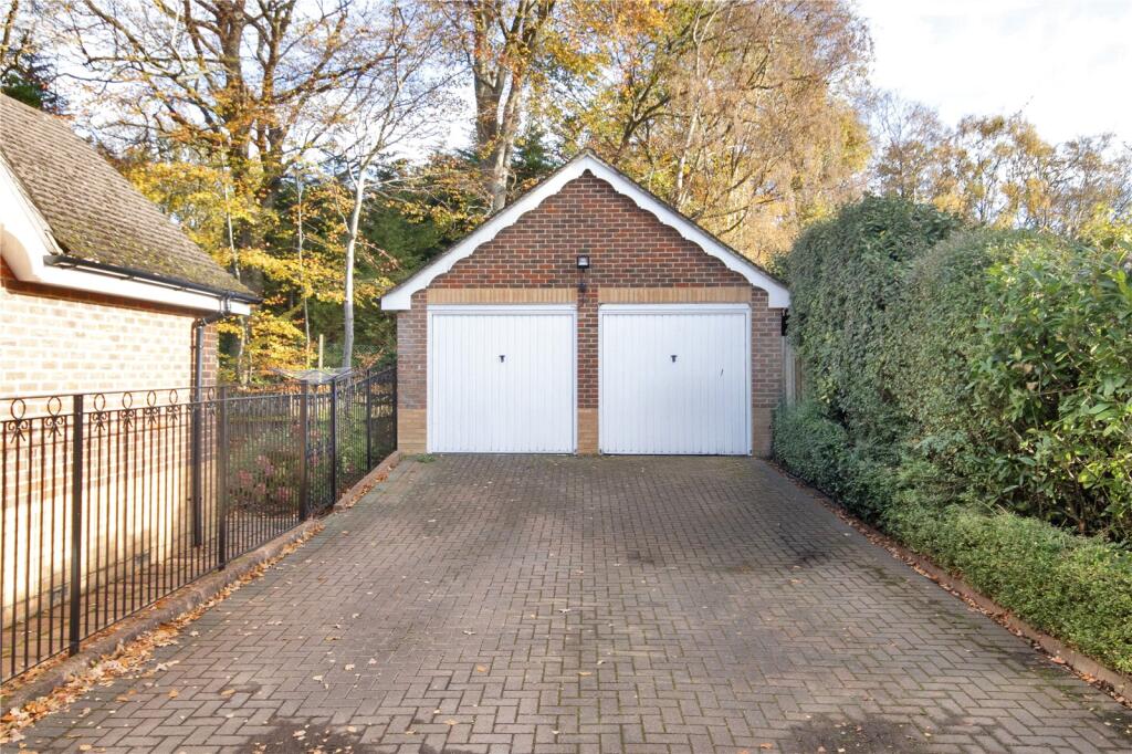 Garage &amp; Driveway