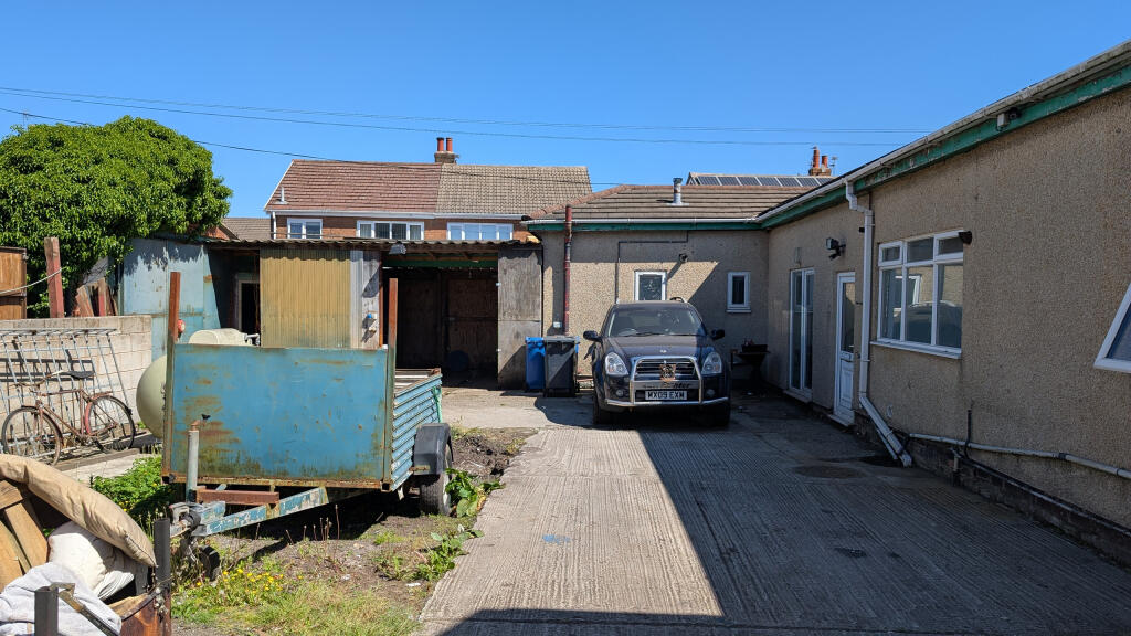 1000016250-952Qn1dK8YfKqURS