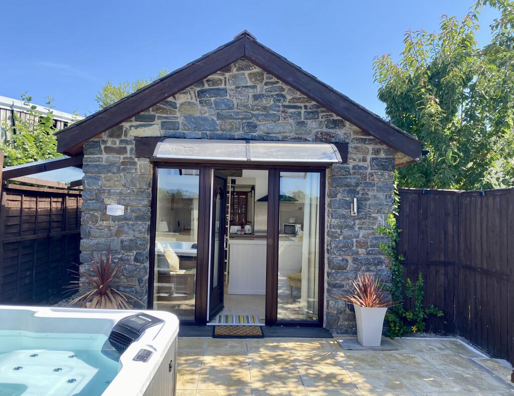 Nant Aeron for page 11 of the brochure