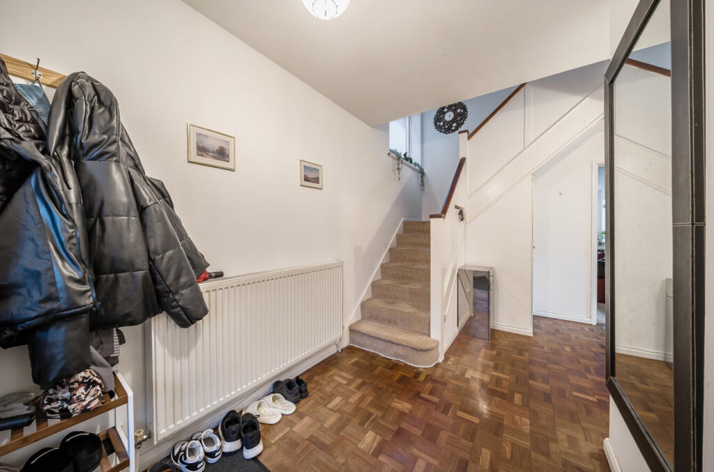 1365538-8-68ed121...