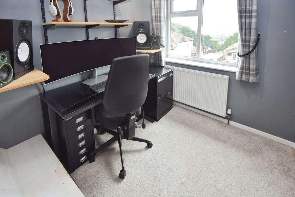 09dbfcbb-Bedroom ...