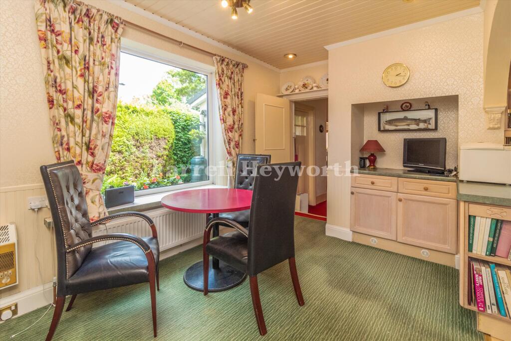 Breakfast Room image