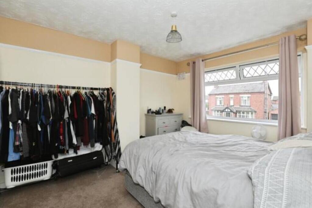 1885_NRT107941_IM...