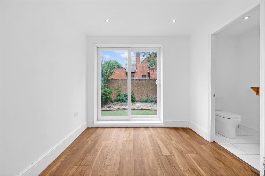 En-suite Bedroom