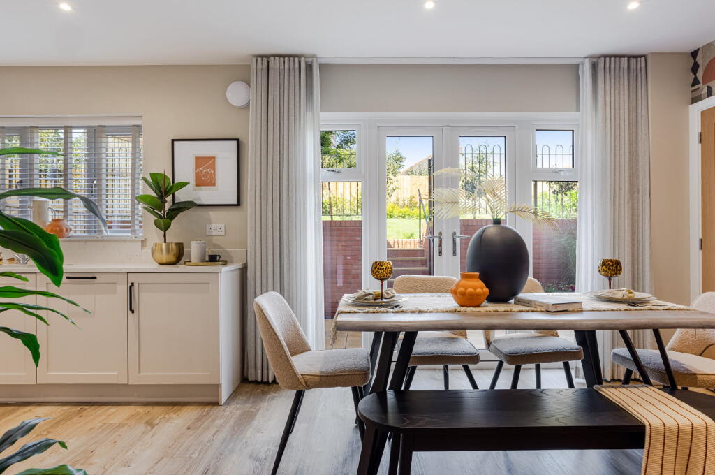 Nottingham Road,
Ashby-De-La-Zouch,
LE65 1DJ