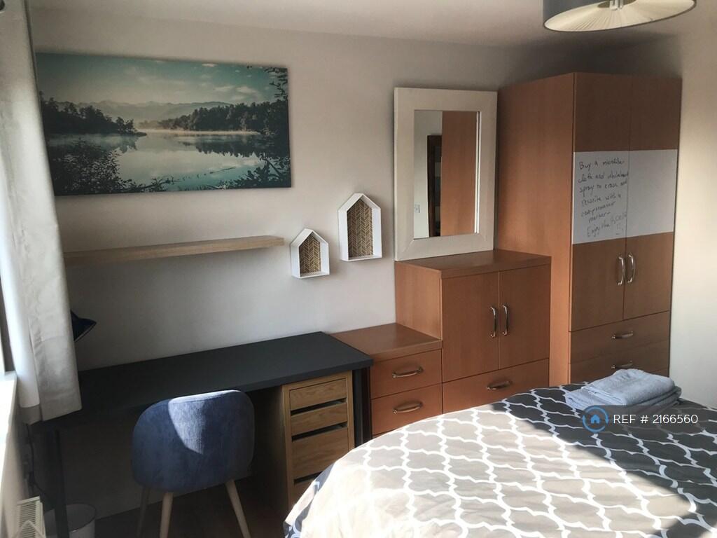 Bedroom 6 