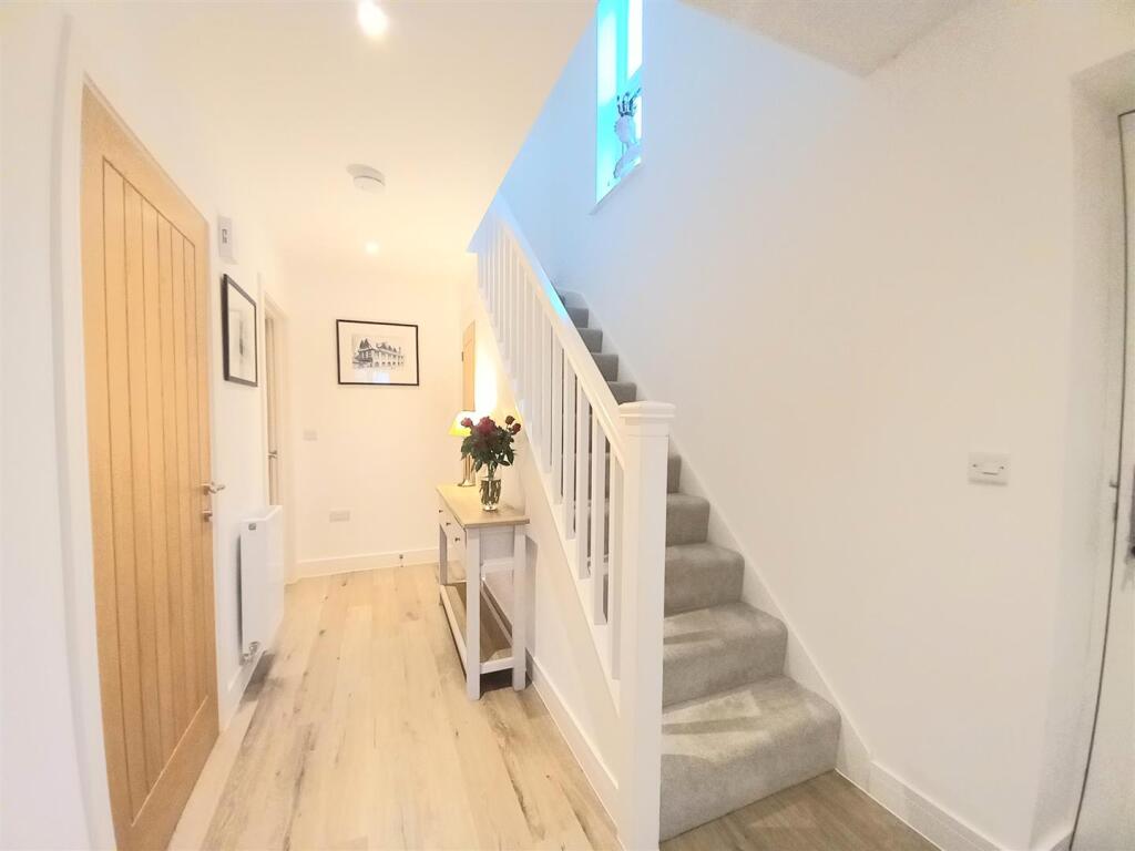 16 Atlanta Hall 1.jpg