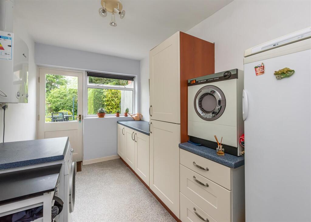 91 Common Road-utility.jpg