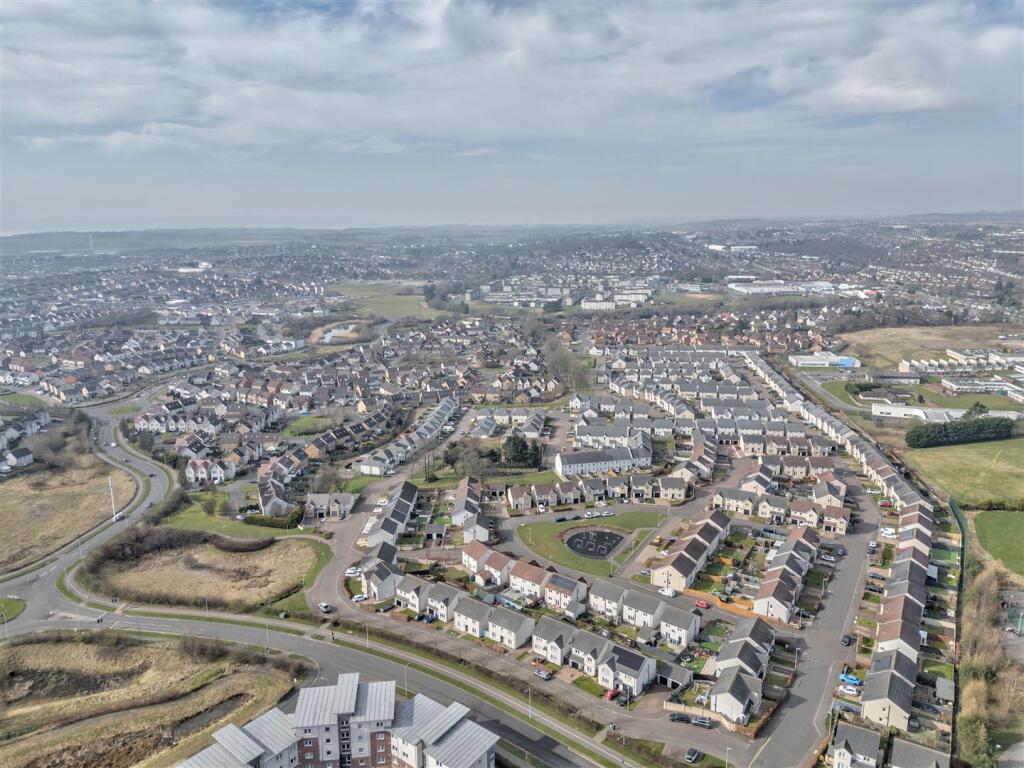 4 McBaith Way Dunfermline-7.JPG