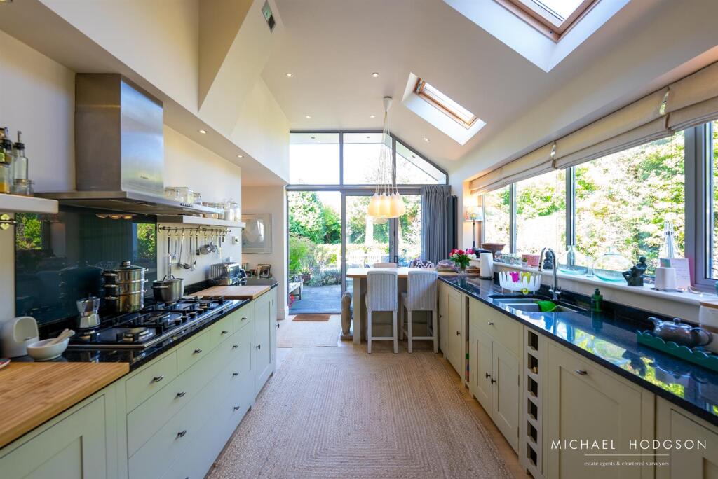 21, Laburnum Grove-21.jpg