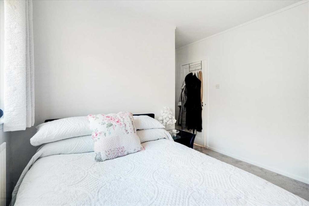 Bedroom Two (2)