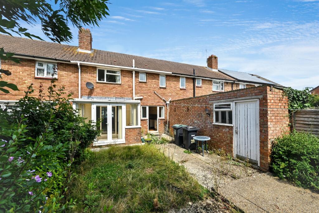 29 Thruxton Road, Havant, Hampshire, PO9 4DG