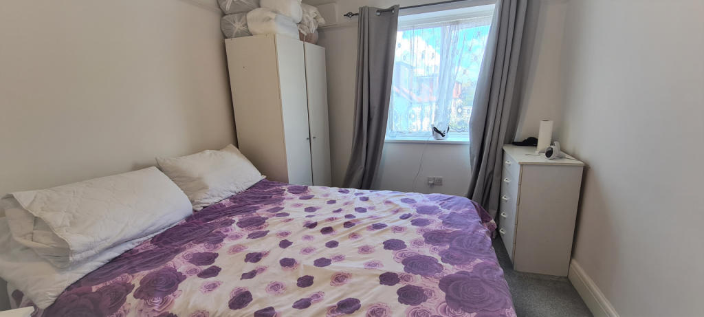 REAR BEDROOM