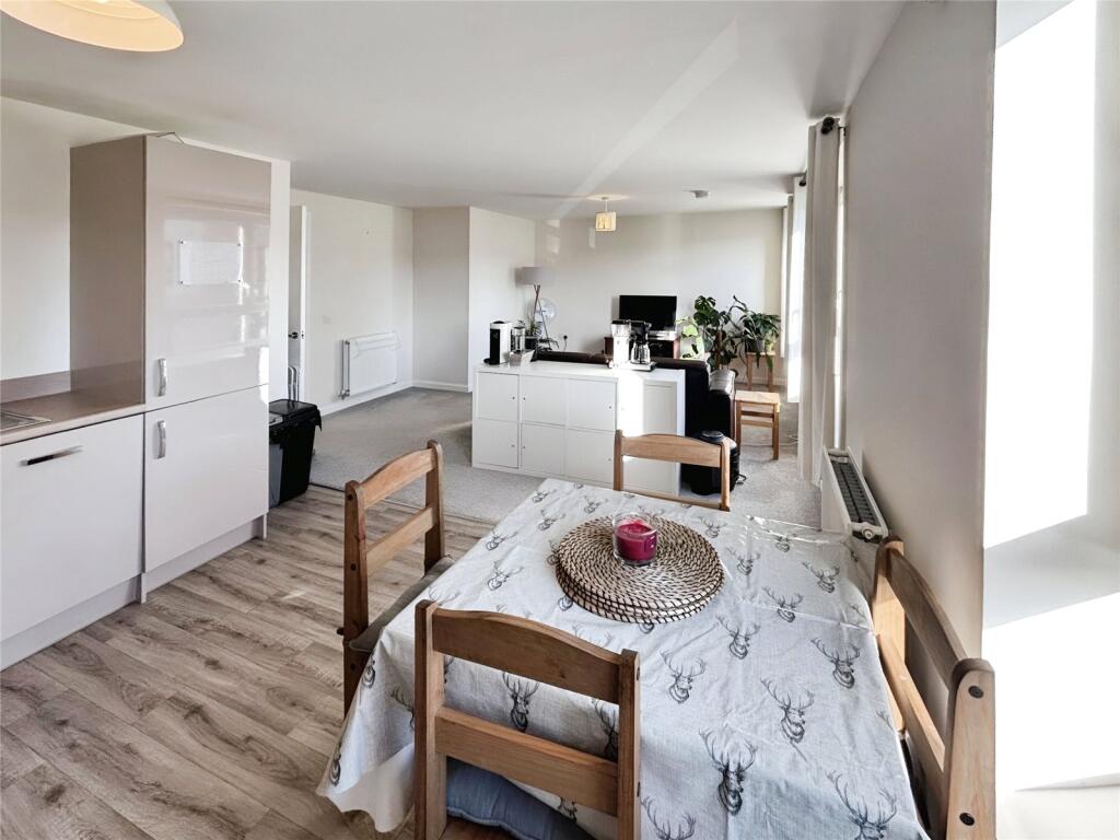 Kitchen/Living/Diner