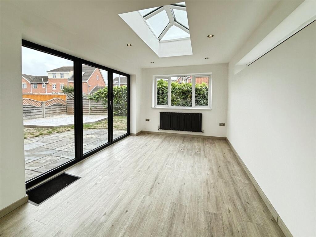 Sun Room/Dining Room