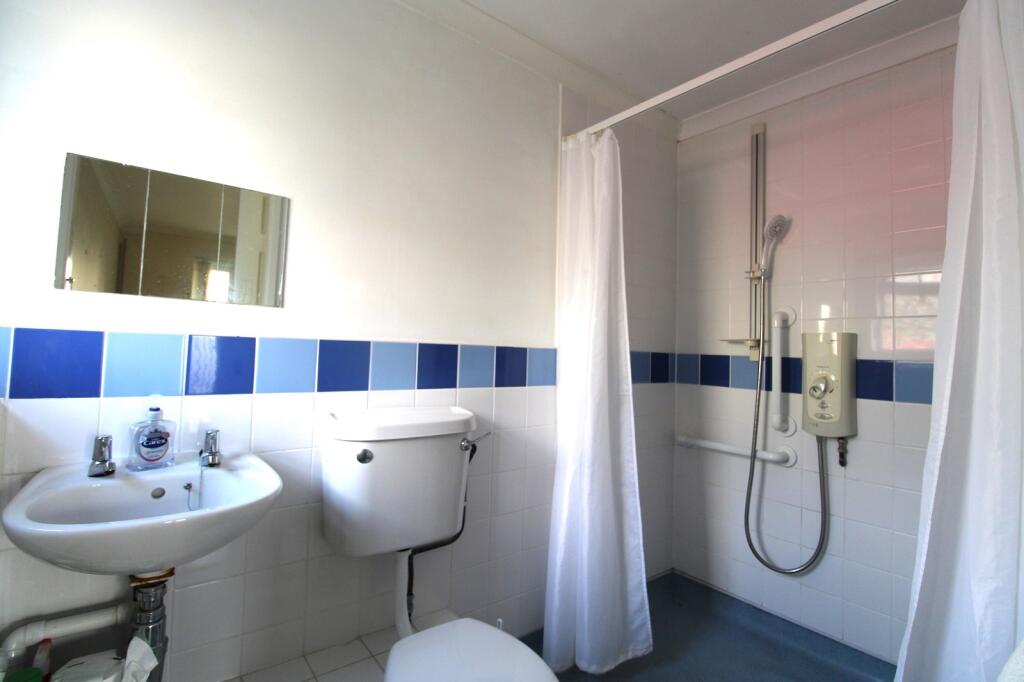 En Suite Shower Room