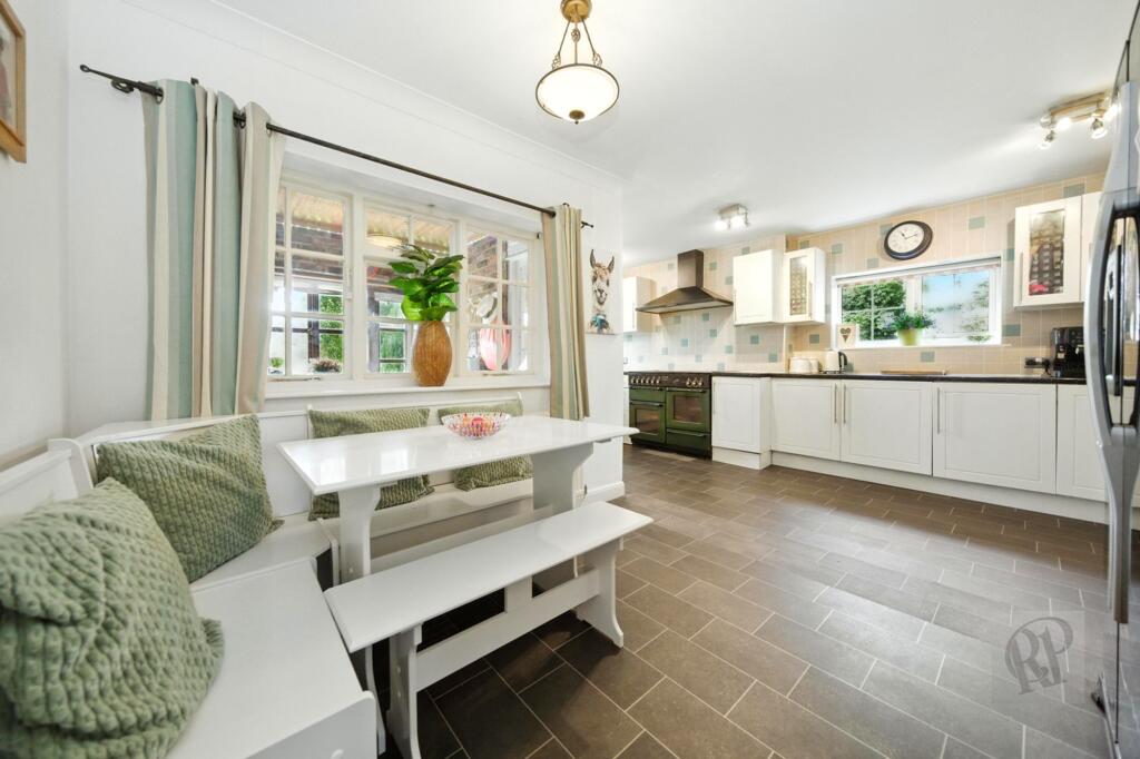 Family Dining Kitchen