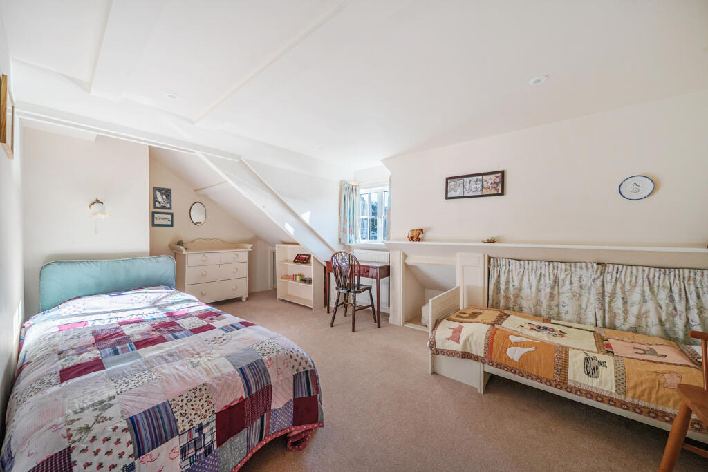 1372752-28-691b6a270f6e5