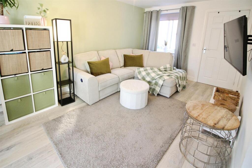 Open Plan Lounge/Diner