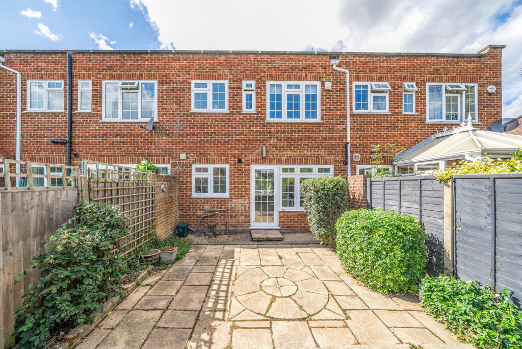 1348086-4-68b98d3...