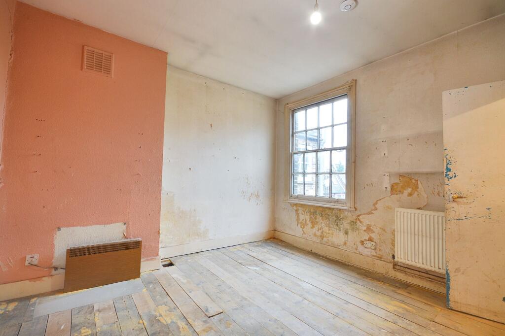 8a Goodwin Road, Shepherds Bush, London W12 9HX