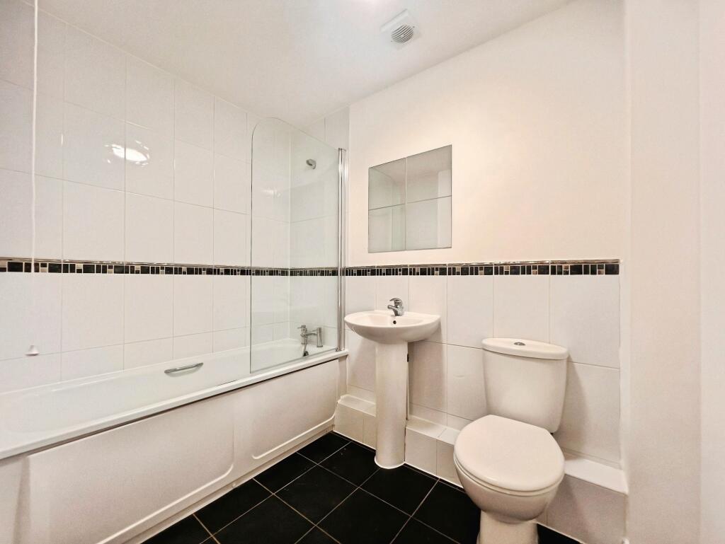 0be0d2aabvathroom