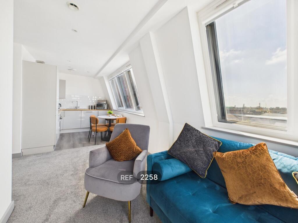 Kitchen/Living area
