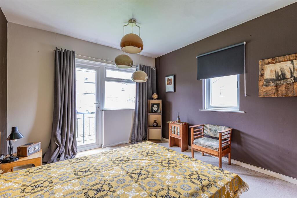 St Fagans Rise 67-6.jpg