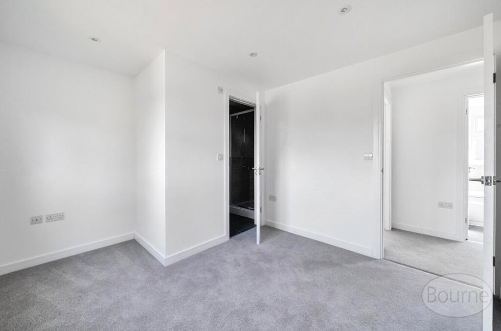 f640bbc2-fee0-414...