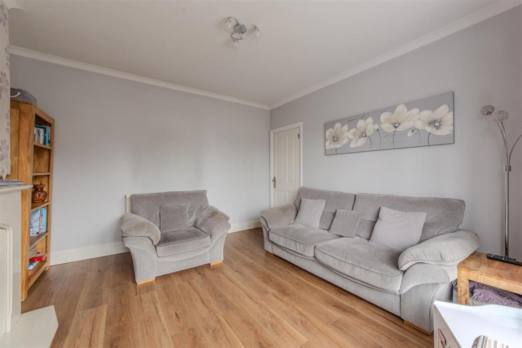 15 Beechcroft Road-11.jpg