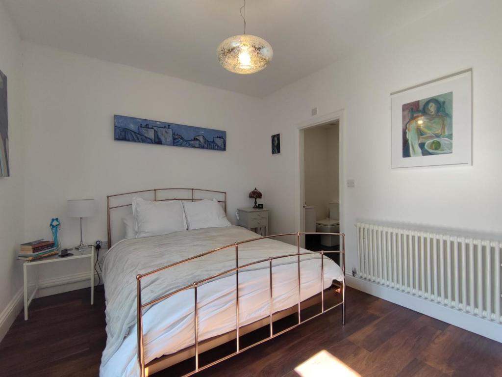 Main Bedroom 2