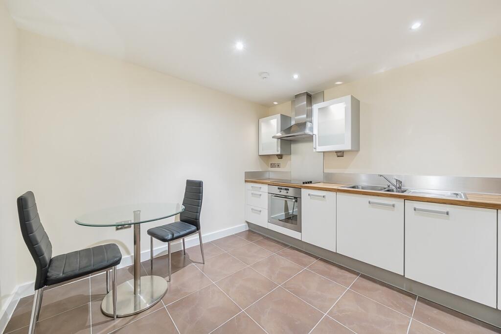Kitchen (2)
