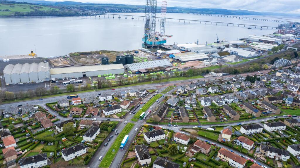 dji_fly_20250415_182454_777_1744725728169_photo.jp