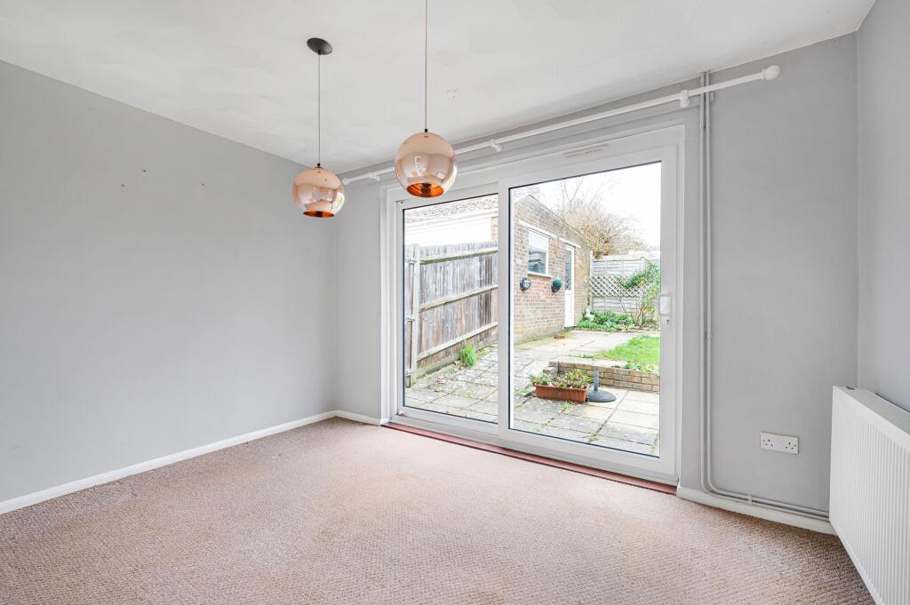 Bedroom 3 / Dining room