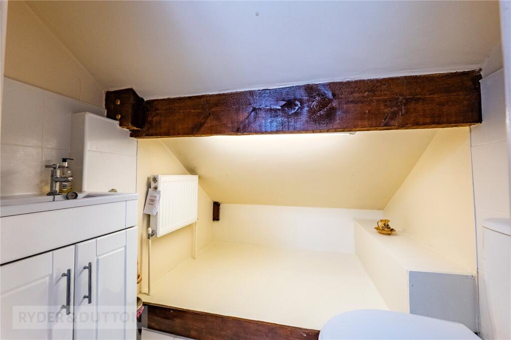 First  Floor Wc