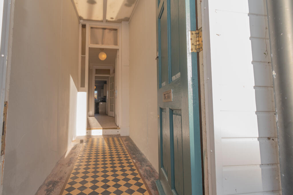 general 15 Vale Road