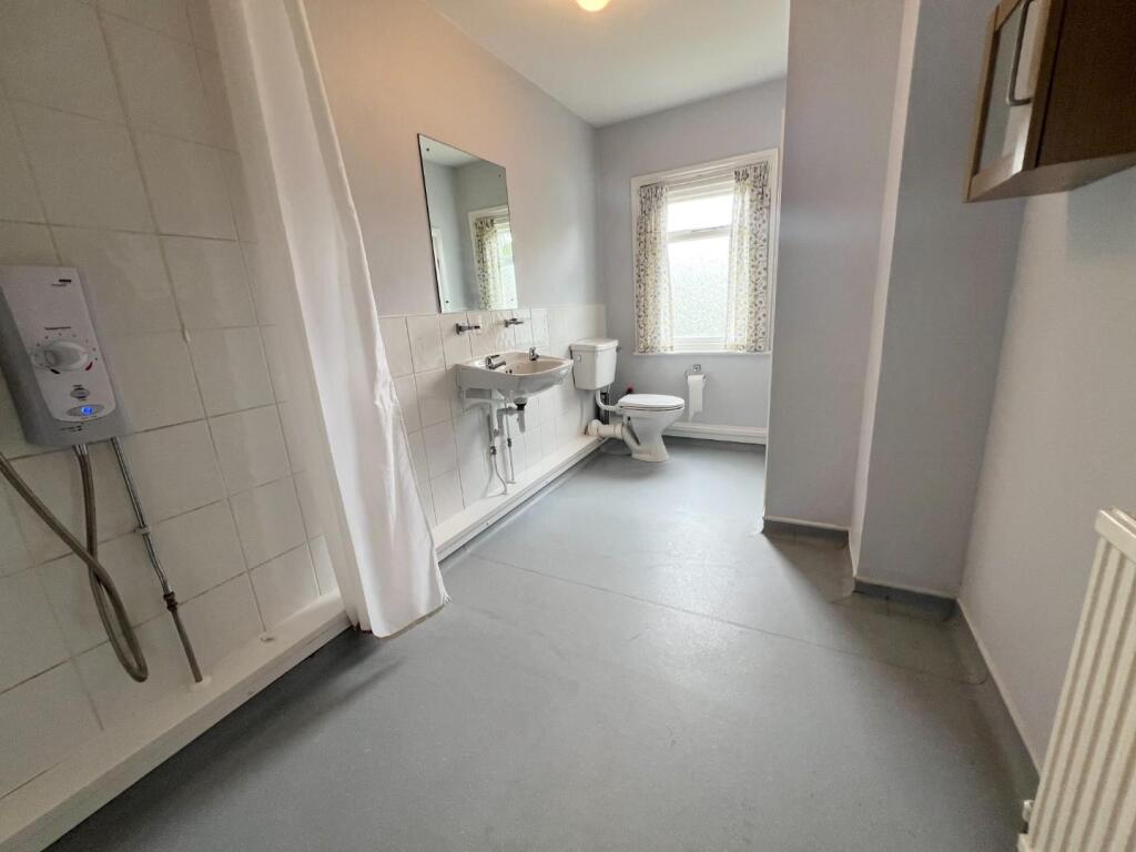 Shwer Room