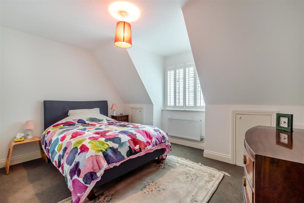 8544908-interior01.jpg