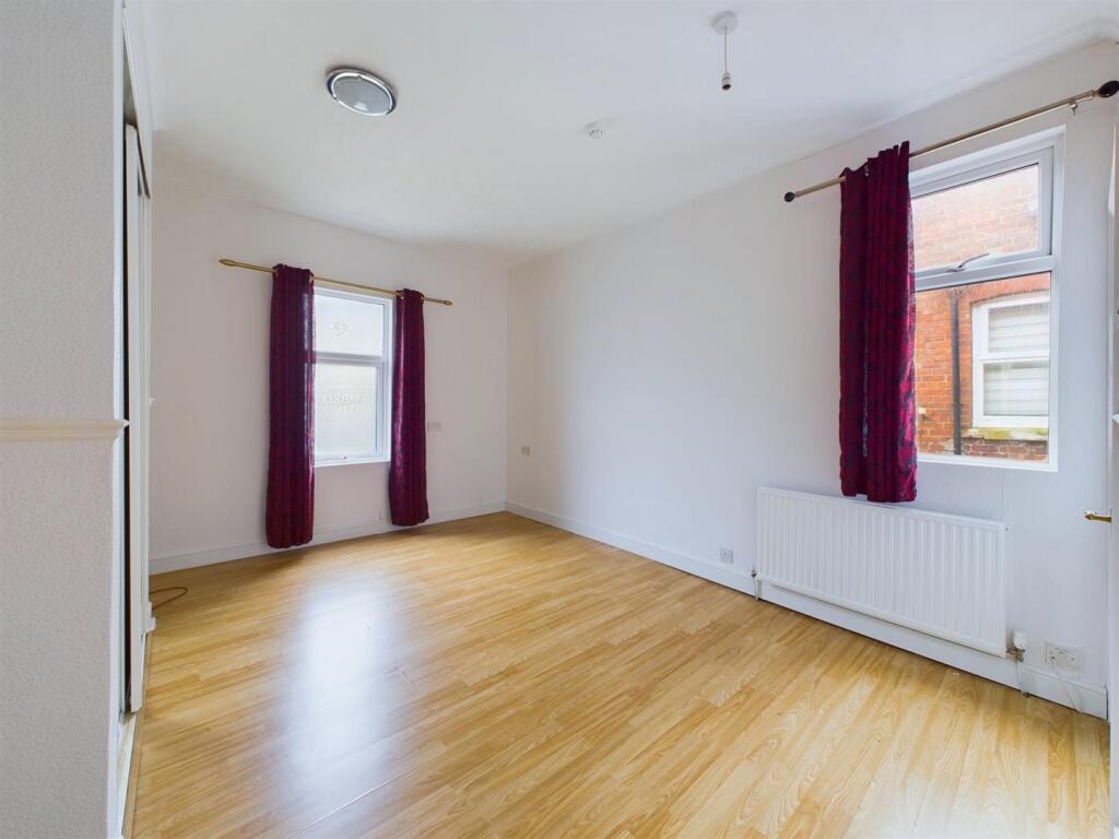 Bedroom: