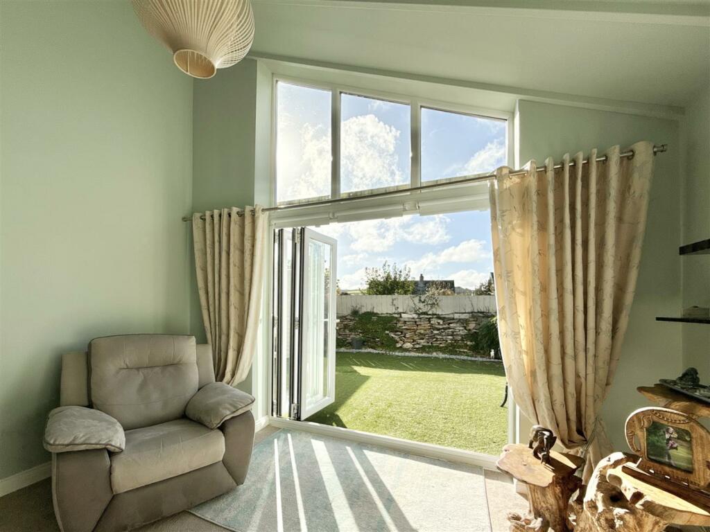 Lounge To Rear Garden.jpeg