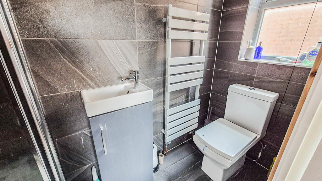 En Suite Shower R...