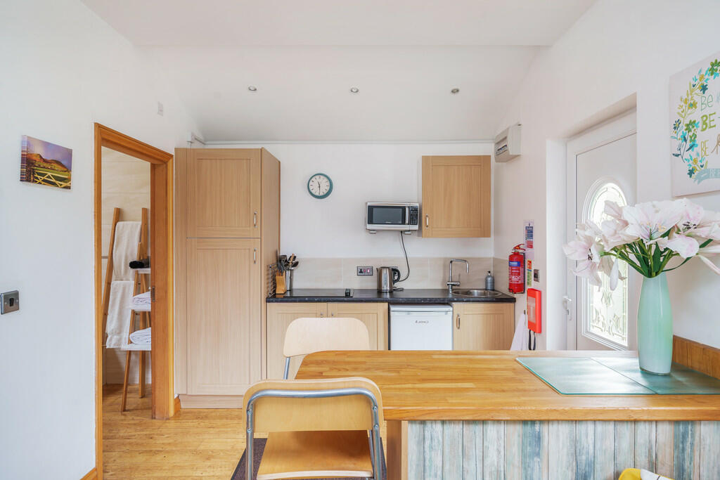 Hickory Cottage -...