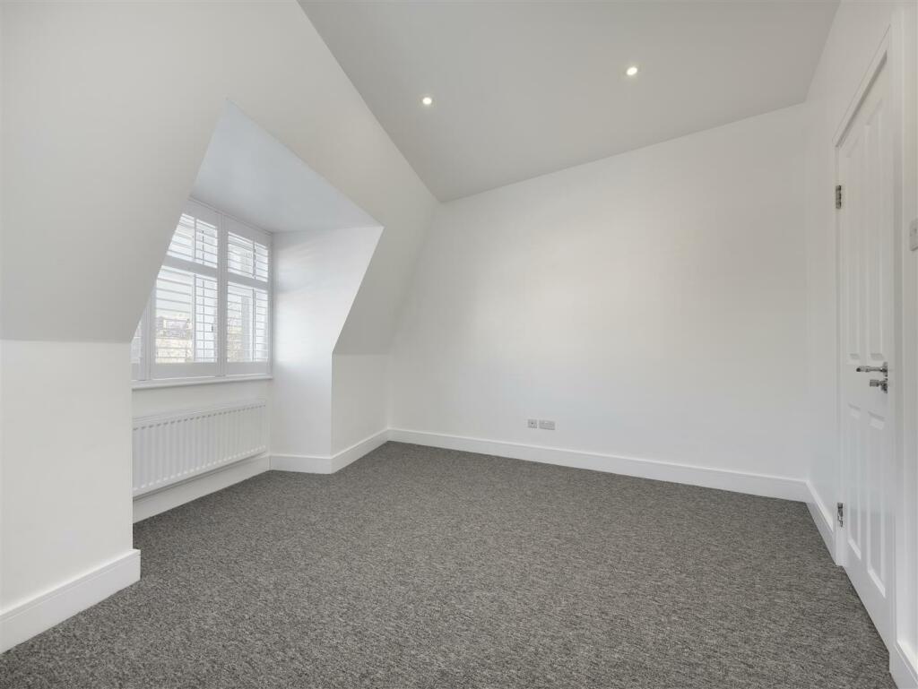 Bedroom 3.jpg