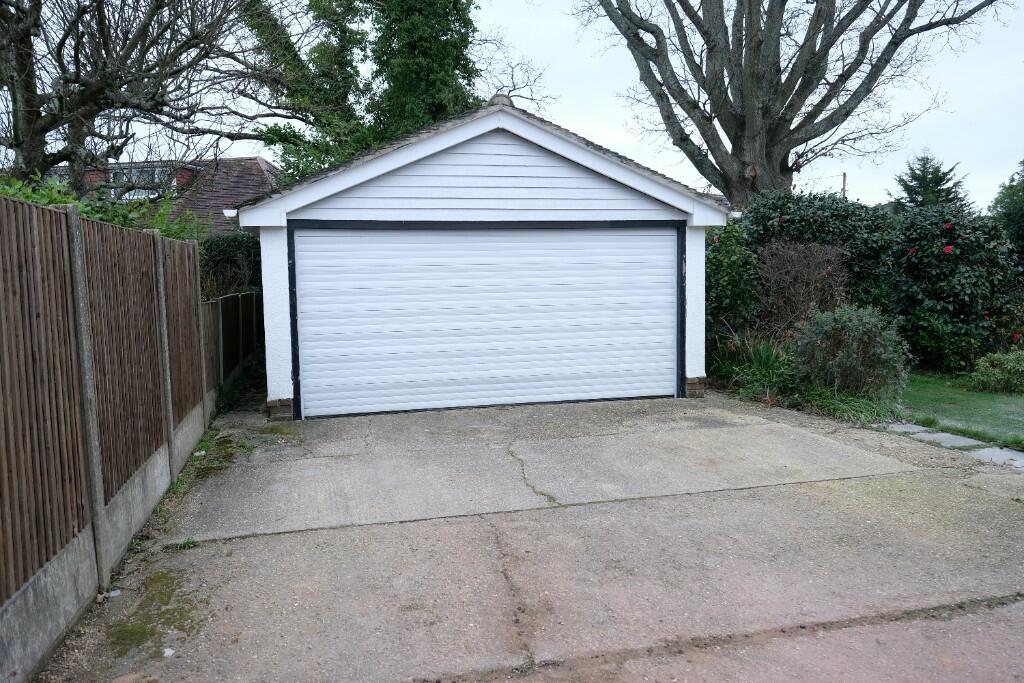 GARAGE 