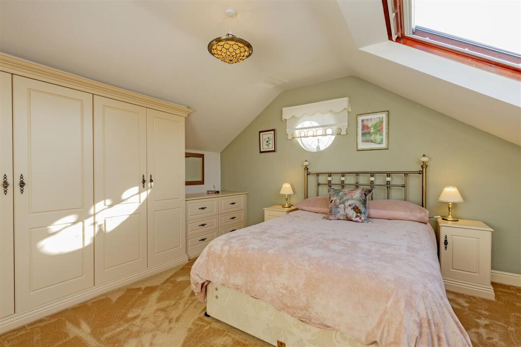 Bedroom 2-1.jpg