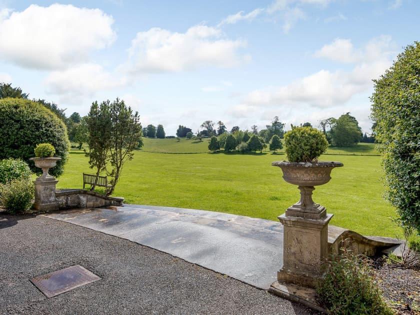 20 Sherborne House - Garden 2.jpg