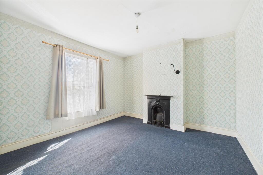 12 Herapath Street, Barton Hill, Bristol, BS5 9SE 