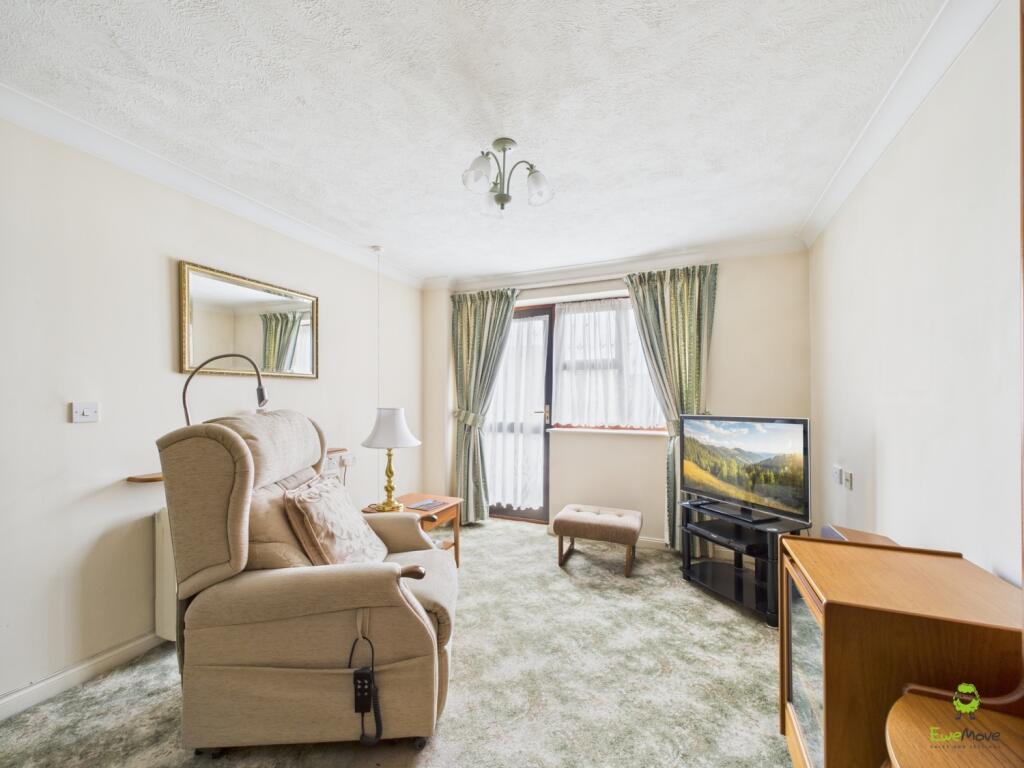 CAM02615G0-PR0116-STILL005