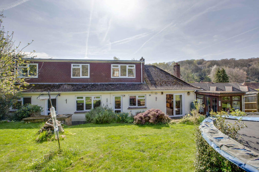48 Marlow Bottom SL7 3NB (LOW RES)-22