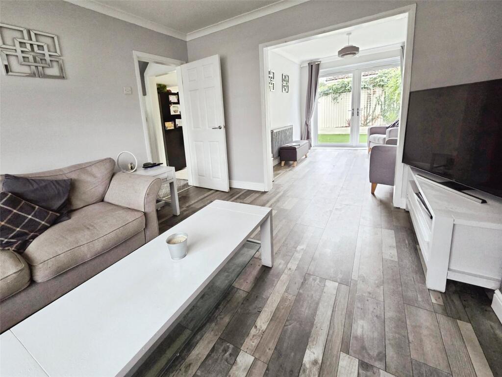 Lounge/Family Room